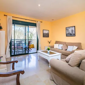 https://spacious-apartment-in-marbella.es-andalucia.com
